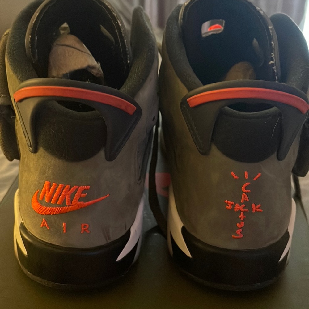 Travis Scott 6s